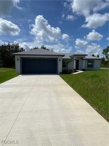 2819 31st Street W, Lehigh Acres, FL 33971