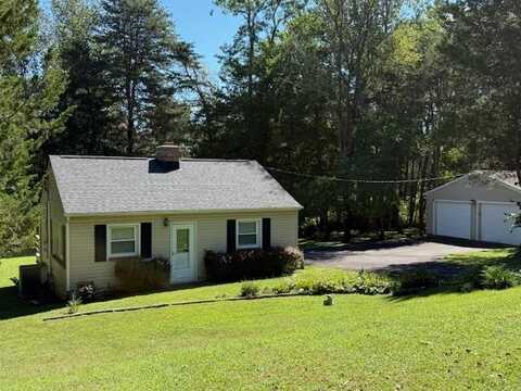175 BEACH RD, LOUISA, VA 23093