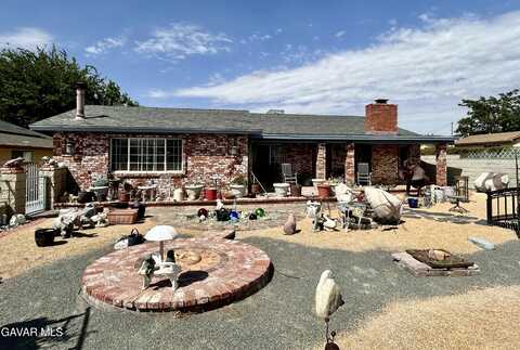 4229 W Ave L8, Quartz Hill, CA 93536