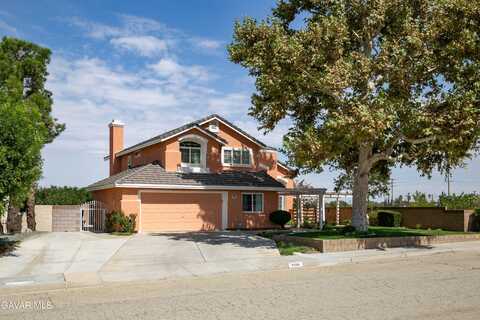 42016 Quail Creek Drive, Lancaster, CA 93536