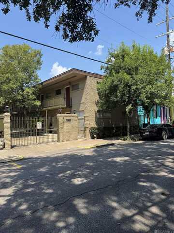 718 Frenchmen Street, New Orleans, LA 70116