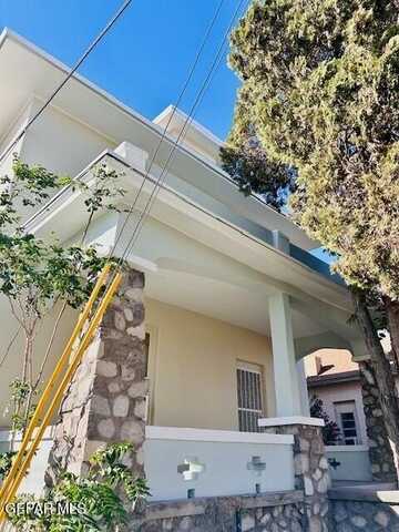709 YANDELL Drive unit: B, El Paso, TX 79902