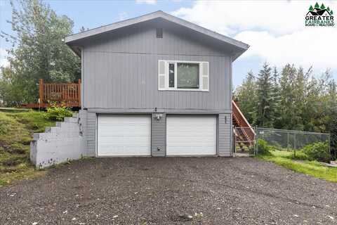 895 LAKLOEY DRIVE, North Pole, AK 99705
