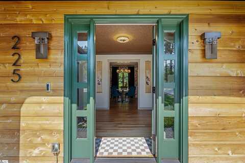 225 Parliament Road, Greenville, SC 29615