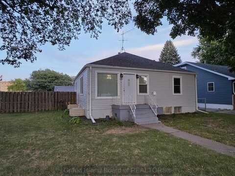 2137 N Huston St, Grand Island, NE 68803