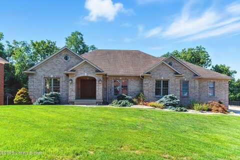 7904 Cresthaven Dr, Louisville, KY 40228