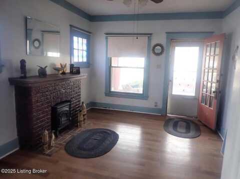 3914 S 2nd St, Louisville, KY 40214
