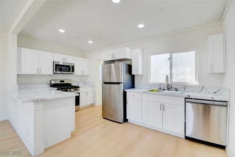 1405 Oakwood Avenue, North Las Vegas, NV 89030