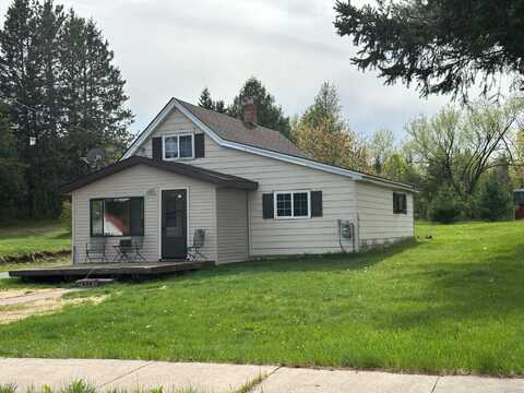 204 MAIN ST, Ironwood, MI 49938
