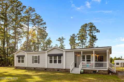 2006 Craft Road, Walstonburg, NC 27888