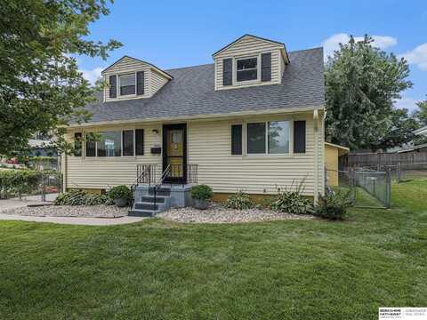 7401 Decatur Street, Omaha, NE 68114