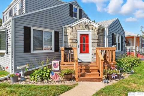 2851 Sharon Drive, Omaha, NE 68112