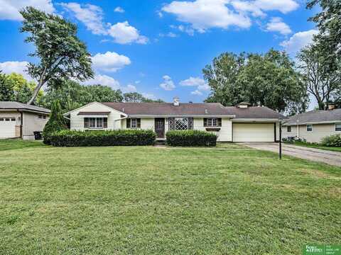 2605 S 87 Avenue, Omaha, NE 68114