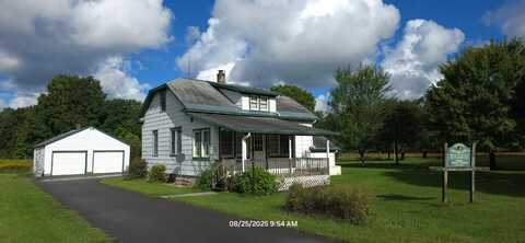 4729 Carlstrom Road, Manistee, MI 49660