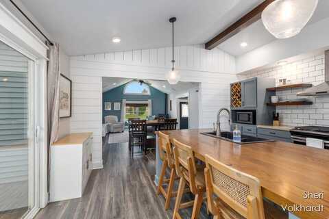 509 W W Congress Street, Belding, MI 48809
