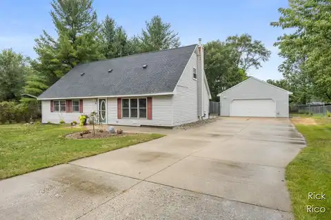 2031 Garret Drive NE, Grand Rapids, MI 49525