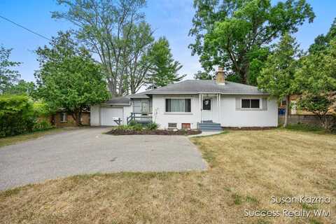 2967 Kalamazoo Avenue SE, Grand Rapids, MI 49508