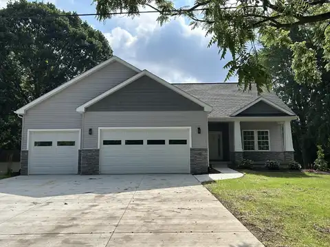 5966 E Sleepy Hollow Lane, East Lansing, MI 48823