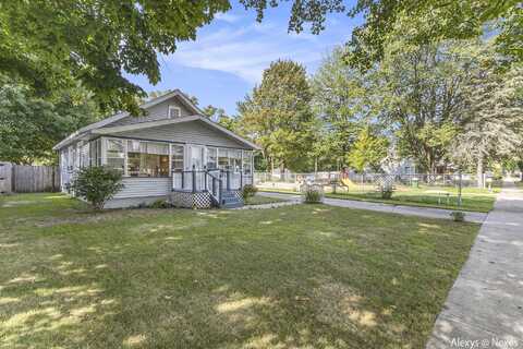893 Post Road, Muskegon, MI 49441