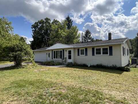 7613 W Stanton Road, Stanton, MI 48888