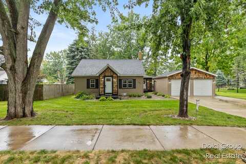 181 E Ash Street, Cedar Springs, MI 49319