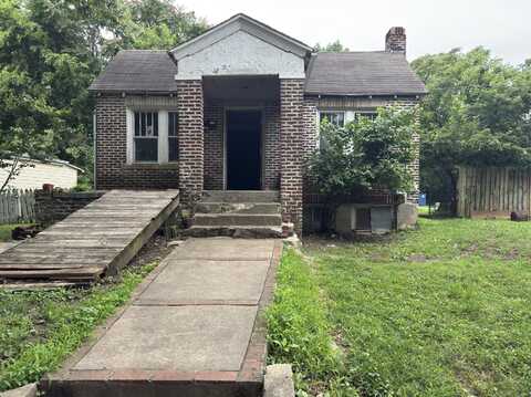 1013 N Lyon Avenue, Springfield, MO 65802