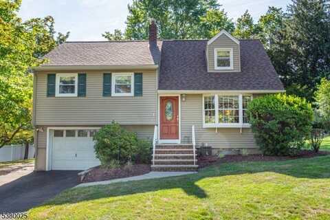 44 Canton Rd, Wayne, NJ 07470