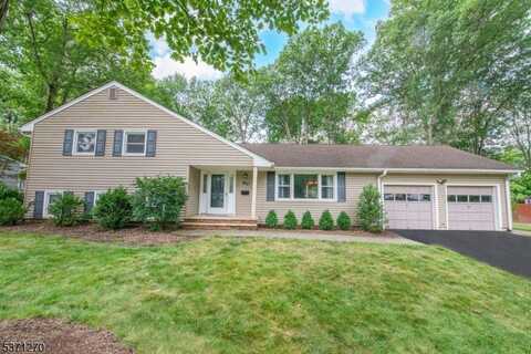 90 Greenbriar Dr, Berkeley Heights, NJ 07922