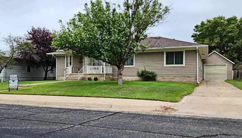 1305 E 18th St, Hays, KS 67601