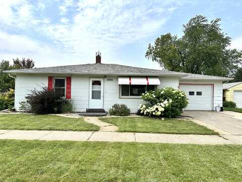 1495 Kansas Ave SE, Huron, SD 57350