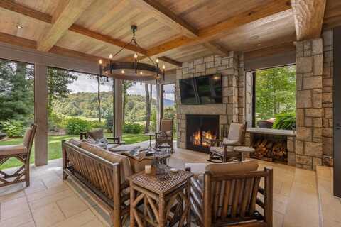 15 Cozy Cottage Lane, Cashiers, NC 28717