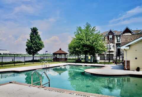 11 MALLARD PL, Secaucus, NJ 07094