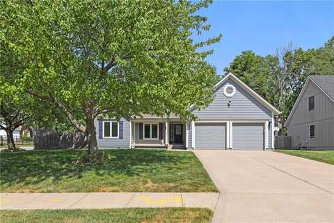 520 NE Victoria Drive, Lees Summit, MO 64086