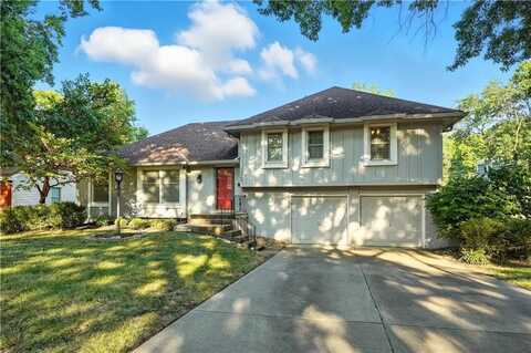 10449 Walnut Drive, Kansas City, MO 64114