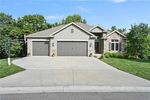 1116 SW Drake Circle, Lees Summit, MO 64082
