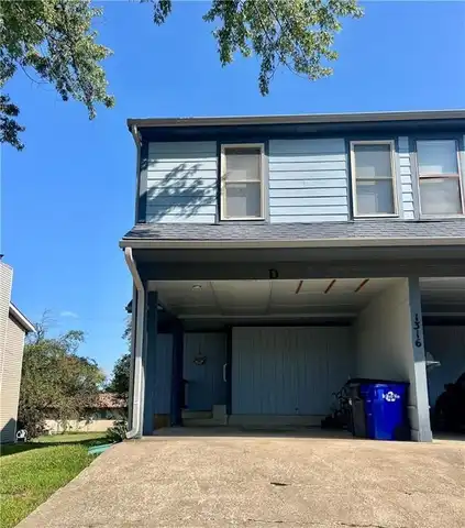 1316 E 123rd Terrace, Olathe, KS 66061