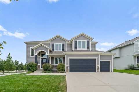 2607 W Park Street, Olathe, KS 66061