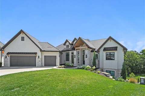 7390 N National Drive, Parkville, MO 64152