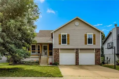 10626 N Charlotte Street, Kansas City, MO 64155