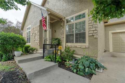 15698 S Hillside Street, Olathe, KS 66062