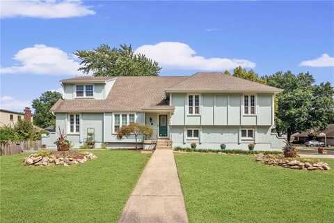 403 SE Richardson Place, Lees Summit, MO 64063