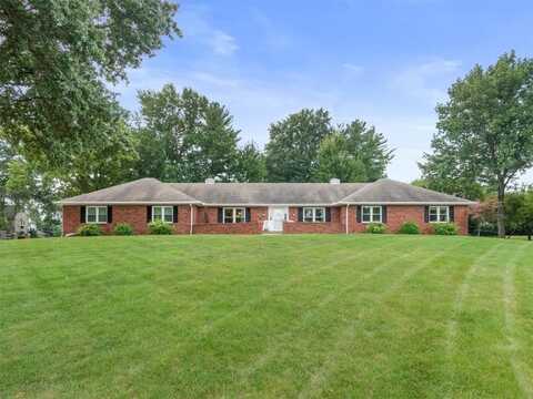 2 Eastwood Drive, Saint Joseph, MO 64506