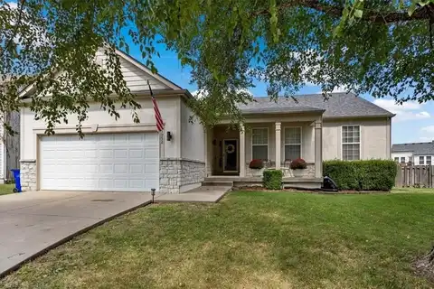 1952 W FREDRICKSON Circle, Olathe, KS 66061
