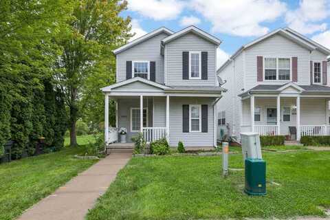 1204 Shannon Dr, Iowa City, IA 52246
