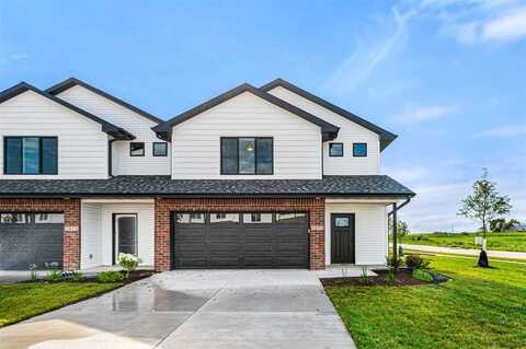 1620 Aspen Ct, North Liberty, IA 52317