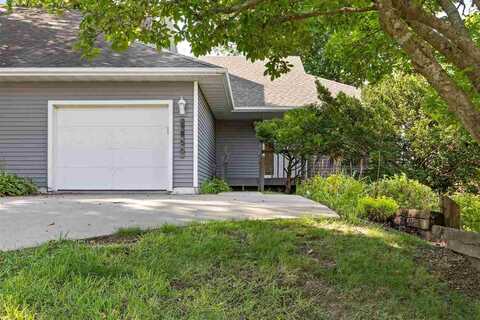 1950 South Ridge Dr, Coralville, IA 52241