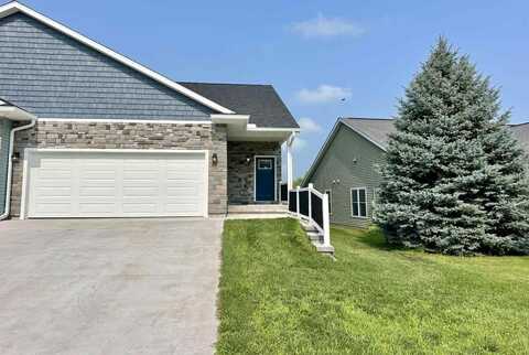 963 5th St, Kalona, IA 52247