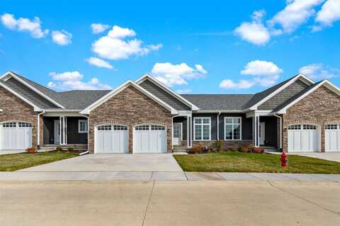2886 Crimson Ln #B, Coralville, IA 52241