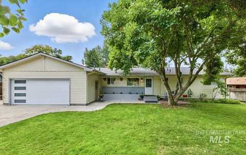 3018 N Crane Creek Rd, Boise, ID 83702
