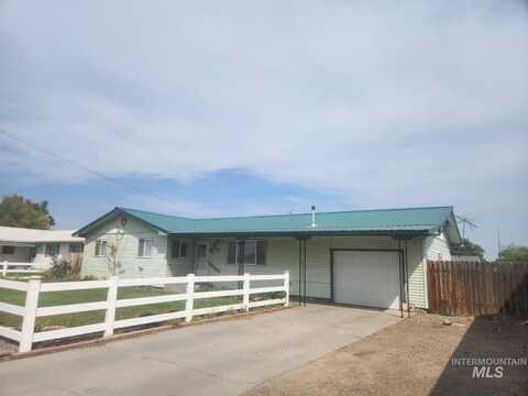 704 N 5th St, Nyssa, OR 97913